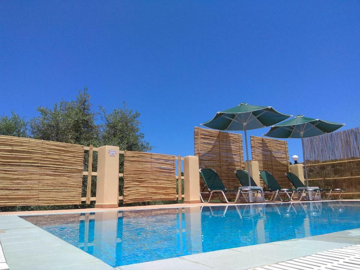Stratos Villas Kaloniktis Bagian luar foto